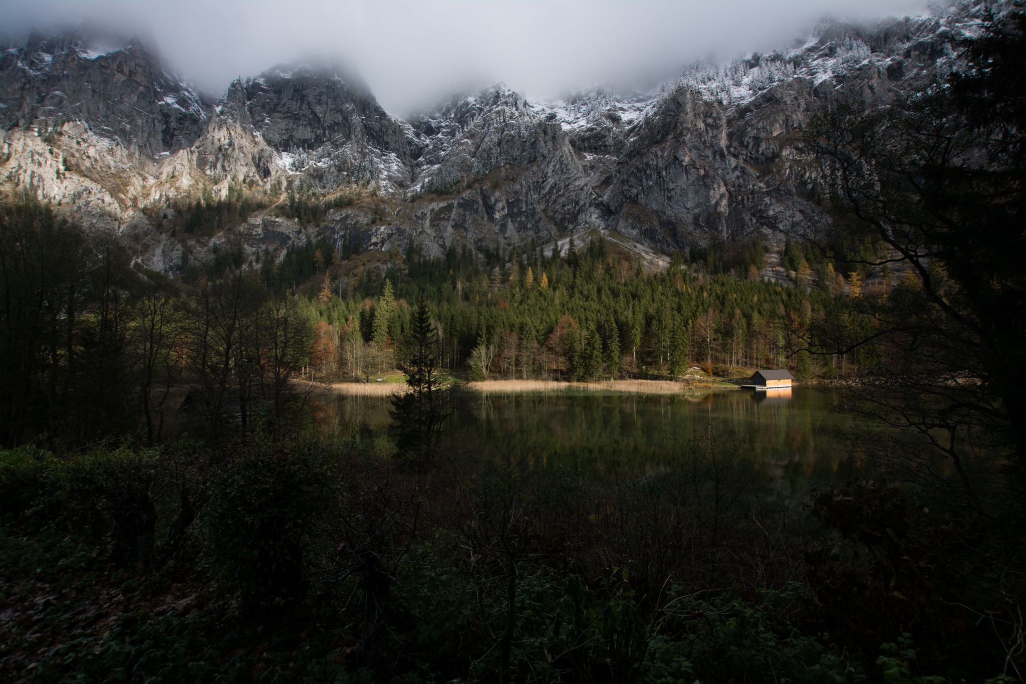 Österreich Leopoldsteinersee Dezember